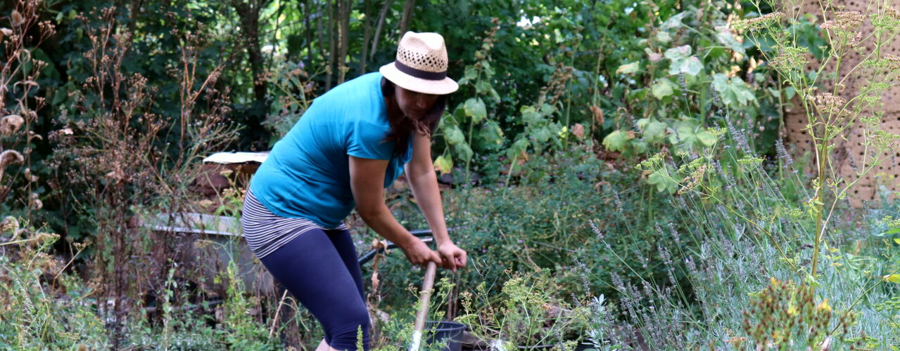 Gartenarbeit im Gemeinschaftsgarten
