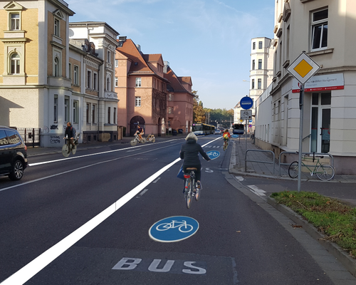 Bus- und Radspur in der Rödelstraße - Visualisierung: Ökolöwe