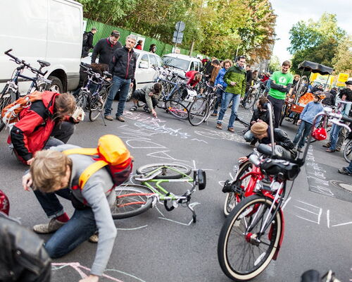Fahrraddemo auf der Bernhard-Göring-Straße in Leipzig