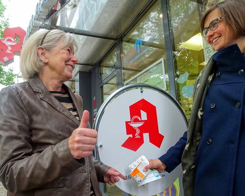 Unsere AG Abfall zieht positive Bilanz für die Aktion 'Altmedikamente richtig entsorgen'