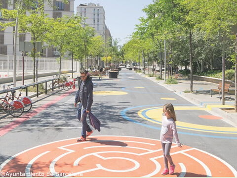 Wohngebietsstraße in Barcelona. Bildquelle: ©Ayuntamiento de Barcelona