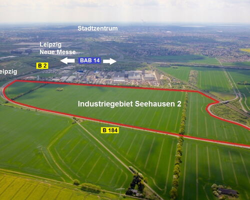 Es ist ein FEld aus der Vogelperspektive zu sehen. Darauf gekennzeichnet ist das Gebiet für das Beiersdorf-Werk für die Florena Creme