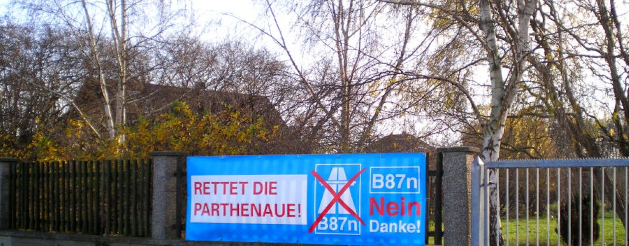 Protestplakat gegen den Ausbau der B87n (Quelle: alternative-b87)