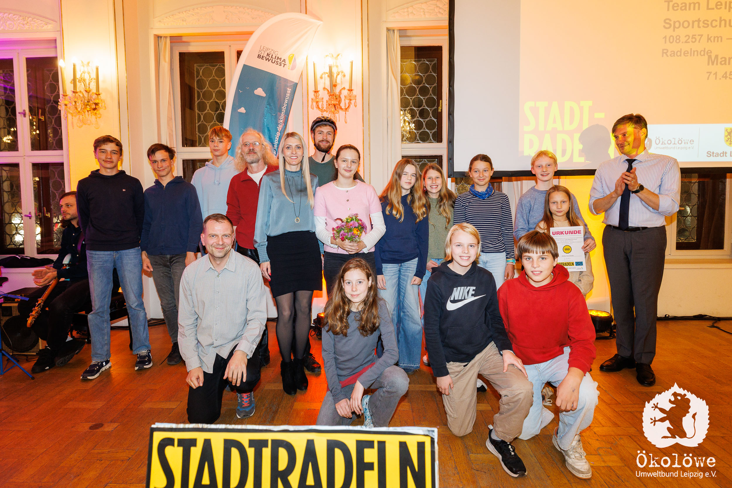 Preisverleihung Stadradeln 2025 | Das Team der Gerad-Taro-Schule radelte die meisten Kilometer