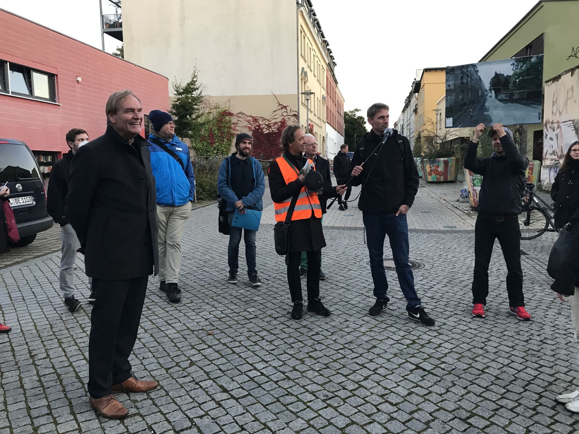 Der Vorher-Nachher-Vergleich der Josephstraße zeigt klar: Wir brauchen mehr Spielstraßen!
