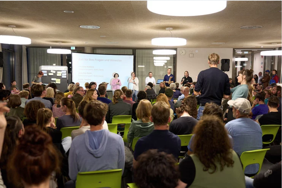 In der Schule am Grünen Gleis fand die Auftaktveranstaltung zum Bürgerbahnhof Plagwitz statt.